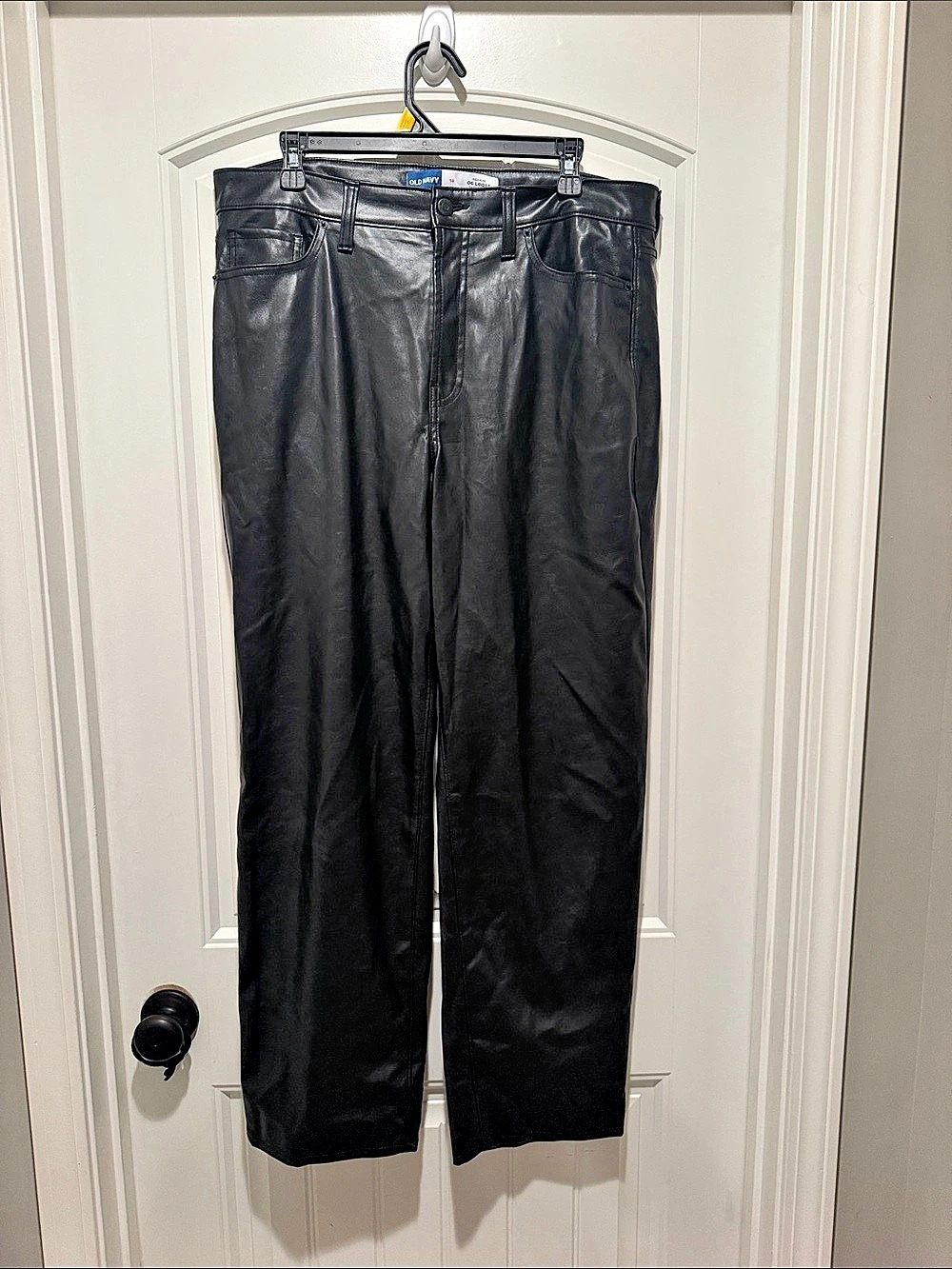 Old Navy High-Rise OG Loose Faux Leather Straight Leg Pants in Black Size 14